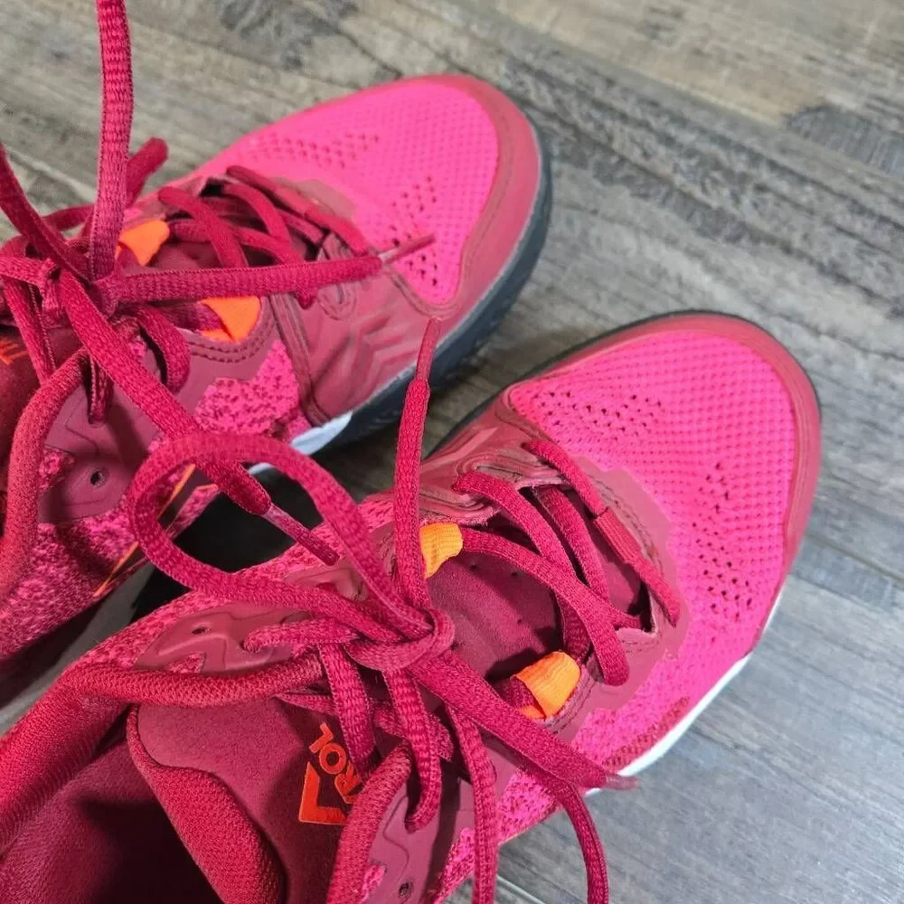 Women's Pink Athletic Sneakers - Lightweight Performance Trainer